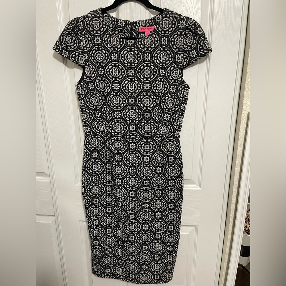 Betsey Johnson Black and White Geometric Midi Dress
